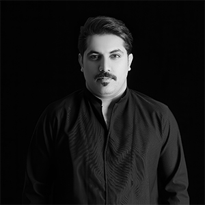 آریا هاشمی